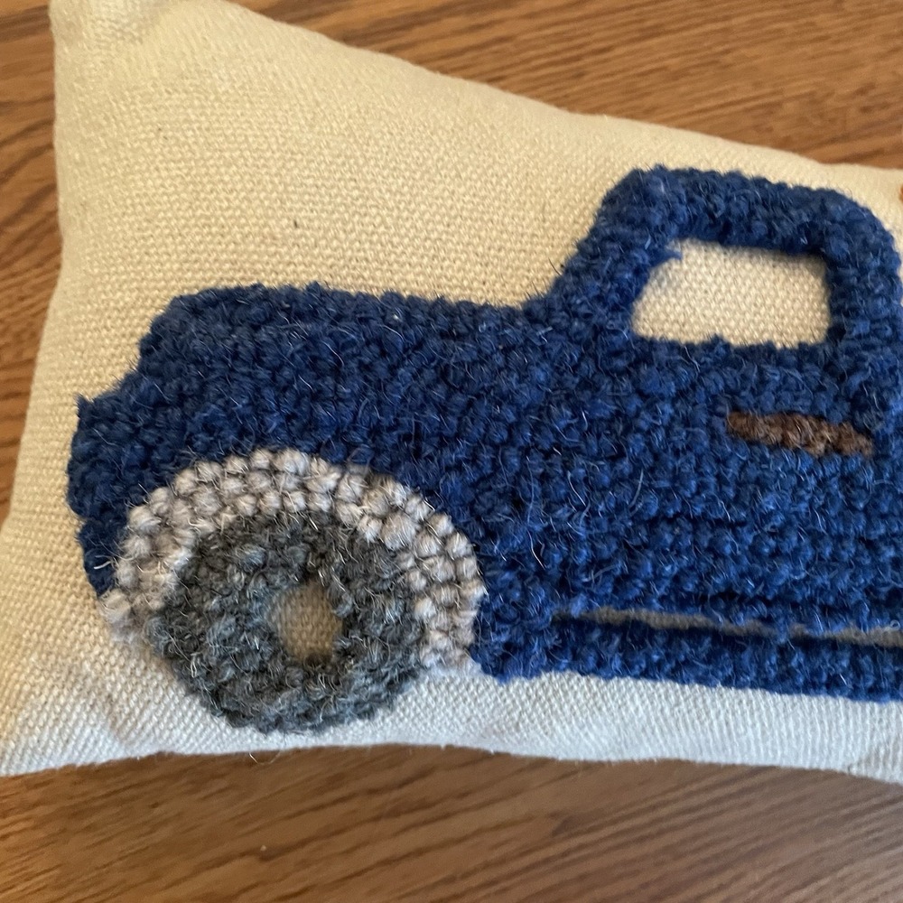 Mud Pie Mini Farm Hooked Pillow Blue Truck Dog 12x6 Zipper Back EUC - Picture 3 of 7